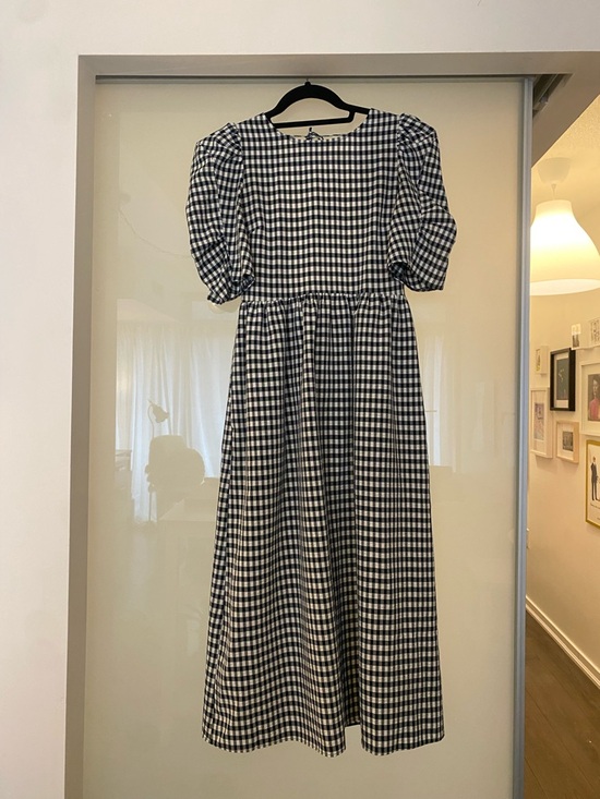 Topshop Dresses & Skirts - Topshop Navy and White Gingham Midi Dress with Puff Sleeves and Laced Back 2